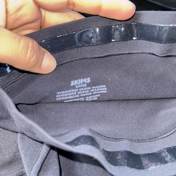 🌷skims super high waisted skims seamless brief booth lifting - Picture 4 of 4